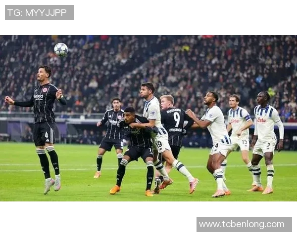 巴塞罗那与尤文图斯激战正酣双方争夺胜利的精彩瞬间回顾